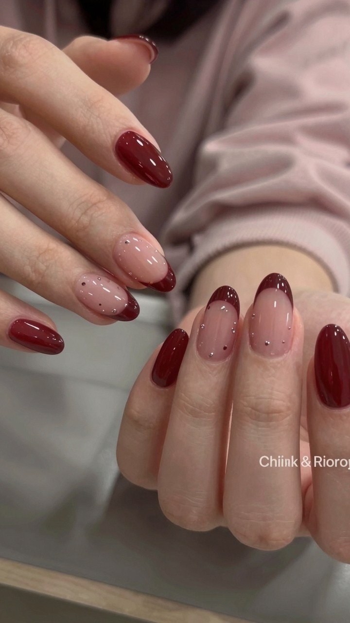 Choosing Between Solid Bordeaux and Burgundy French Tips