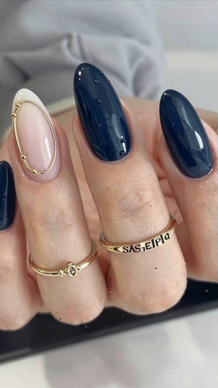Choosing Gold Accents for Your Brown Autumn Manicure