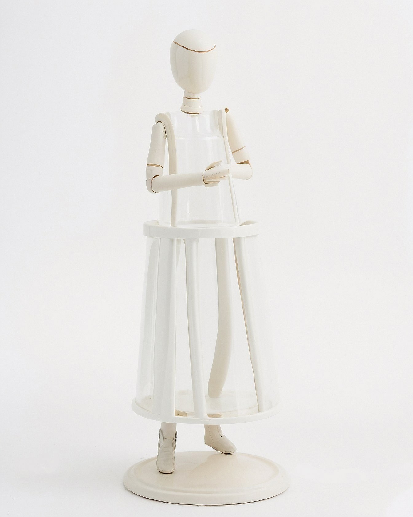 A Vintage Mannequin's Modern Silhouette