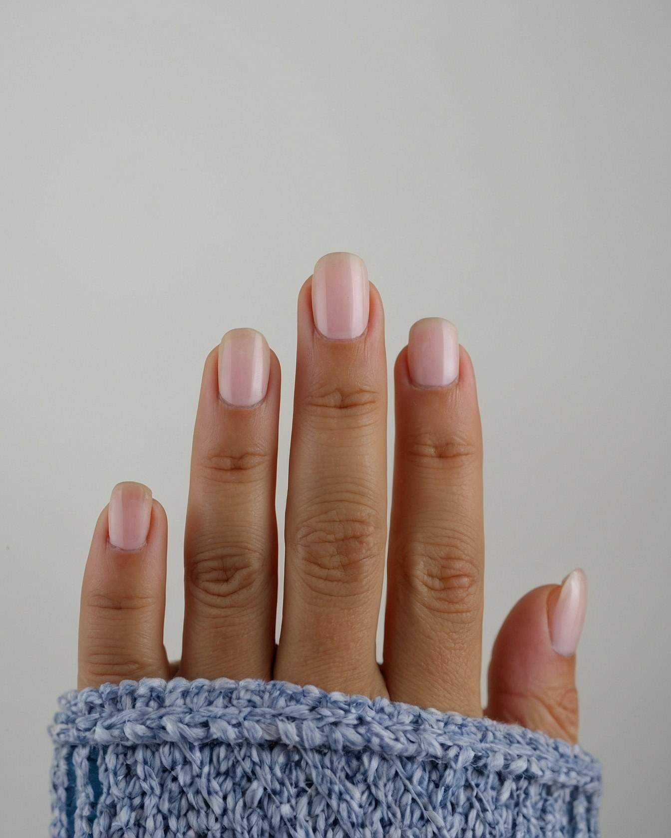 Choosing Milky Pink Nail Polish for a Clean Summer Look