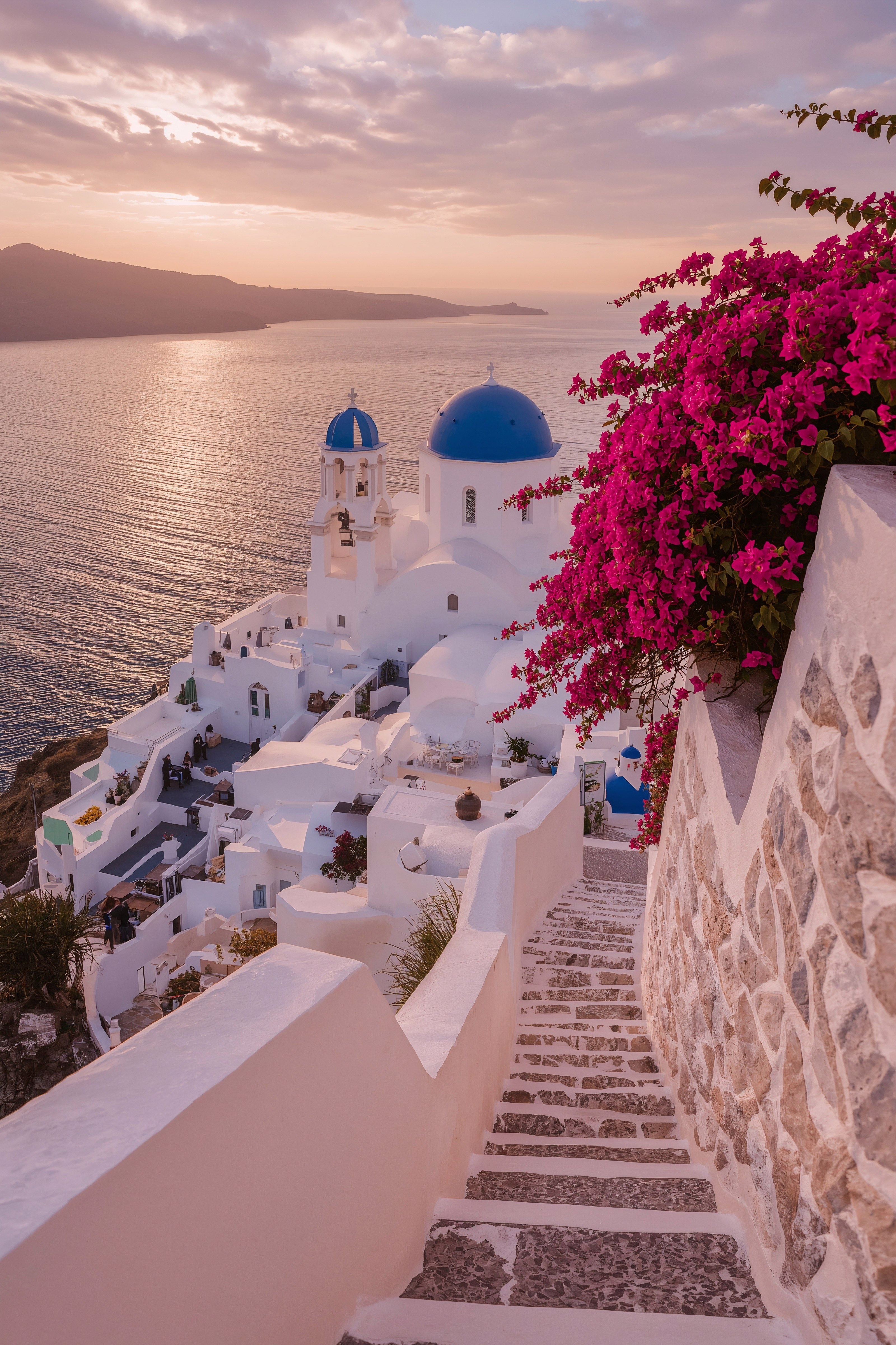 Dreamy Greece Destinations: Whitewashed Villages & Aegean Sunsets