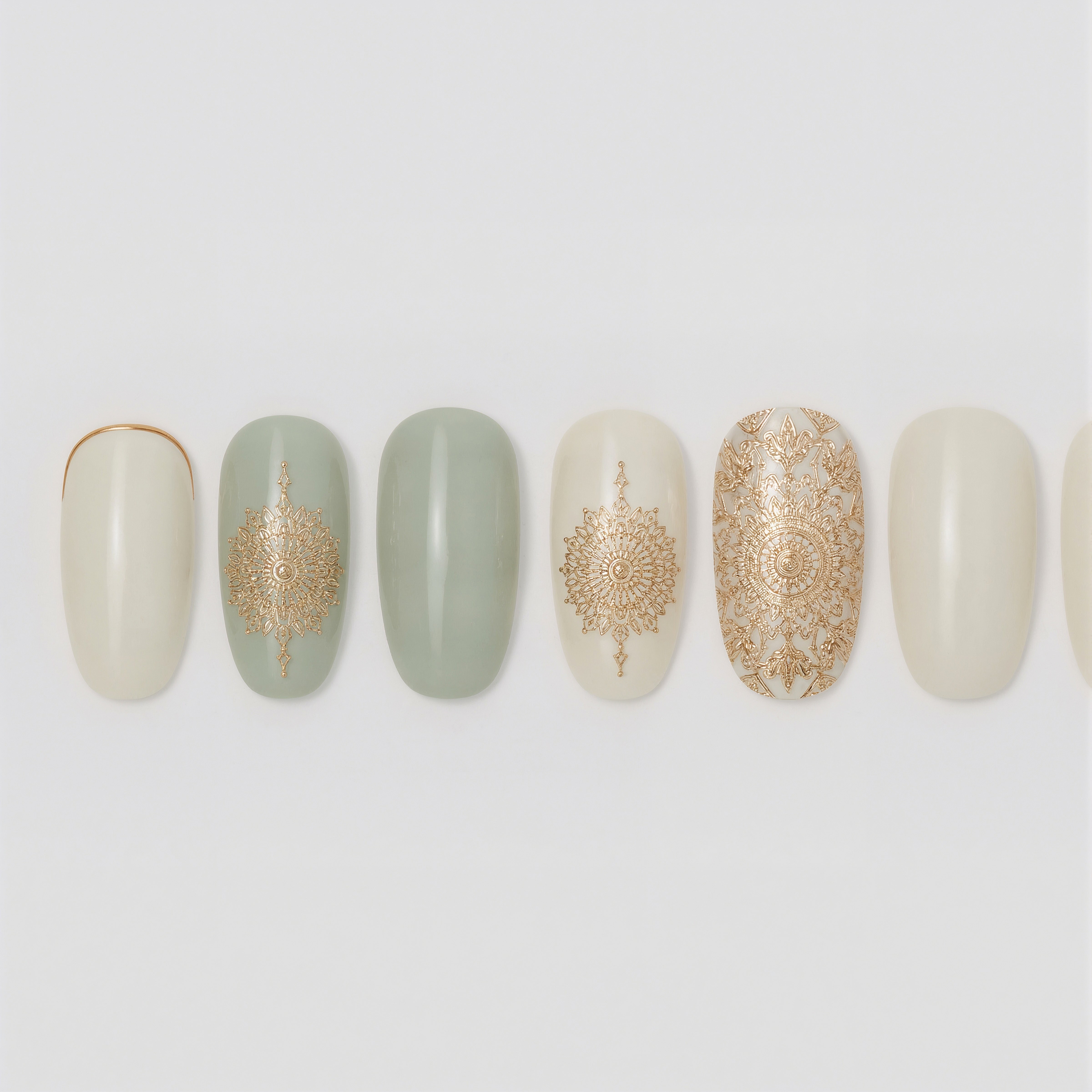 Elegant Japanese Cloisonne Gel Nails with Gold Accents