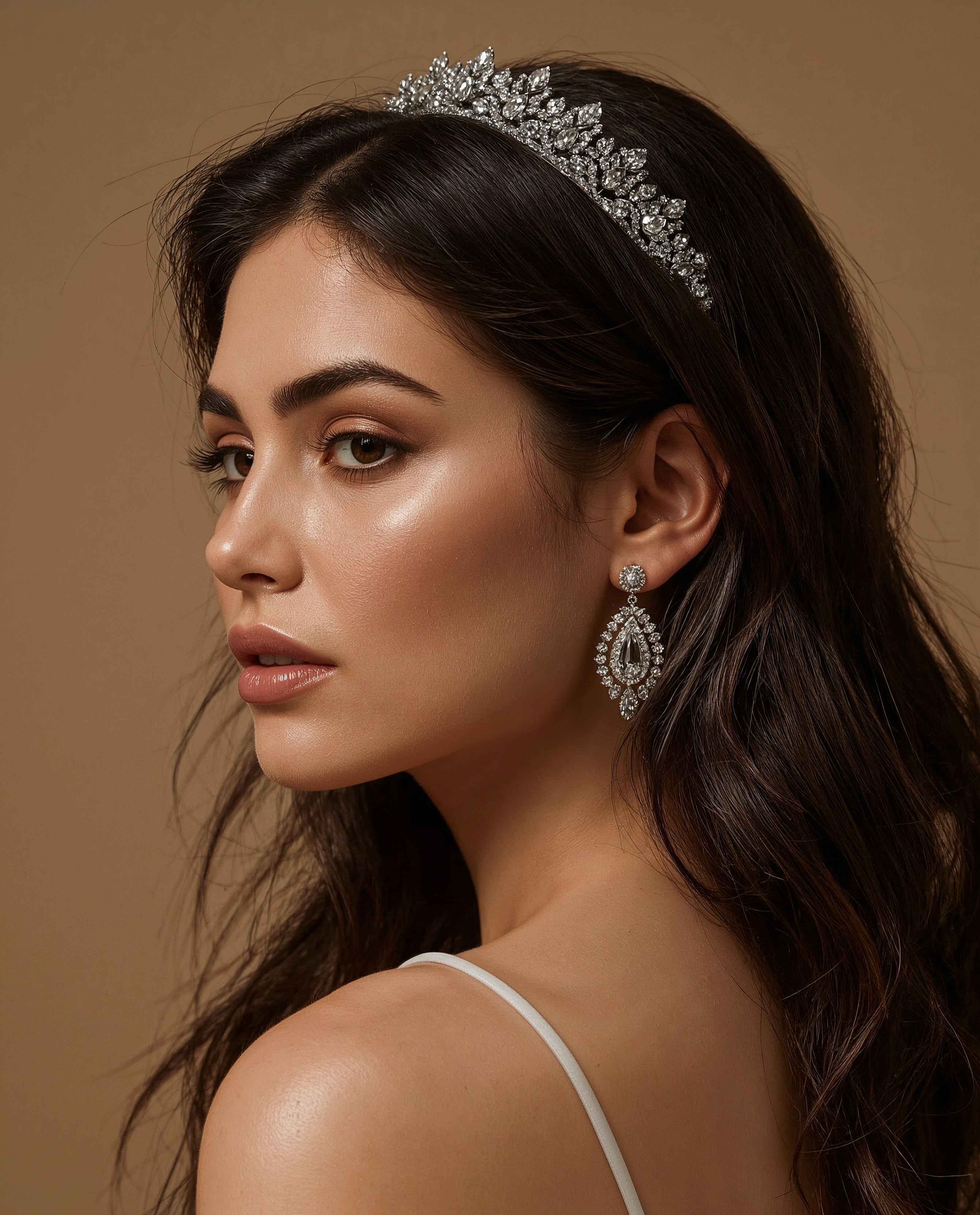 Regal Bridal Elegance: Tiara Styles & Glam Makeup