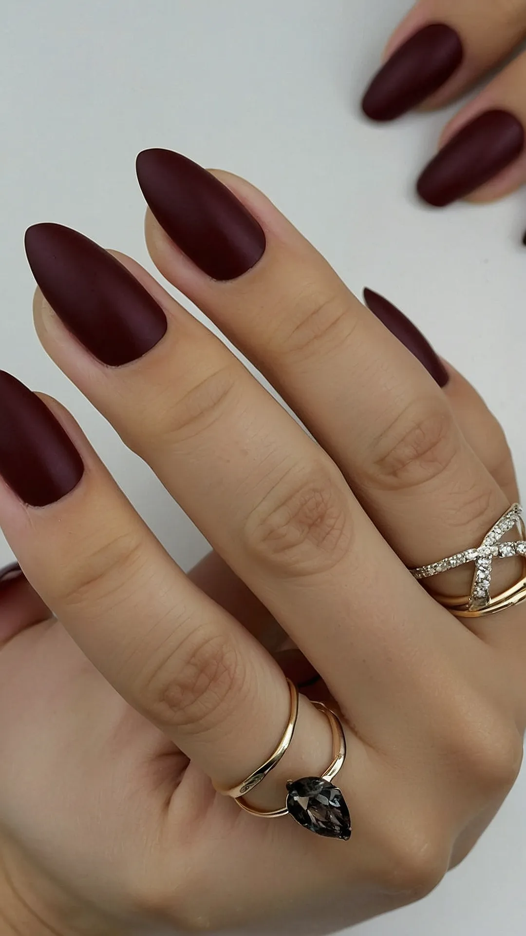 Dark Fall: Nail Obsession