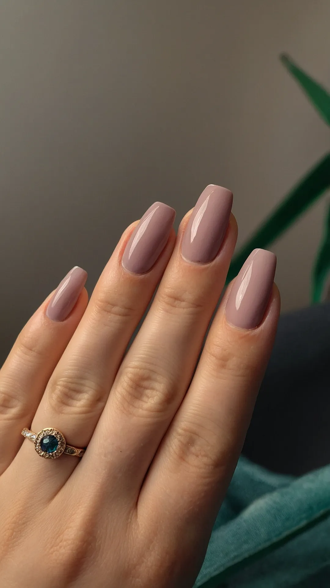 Fall Nail Trends:  Barely There, But Totally Chic!: