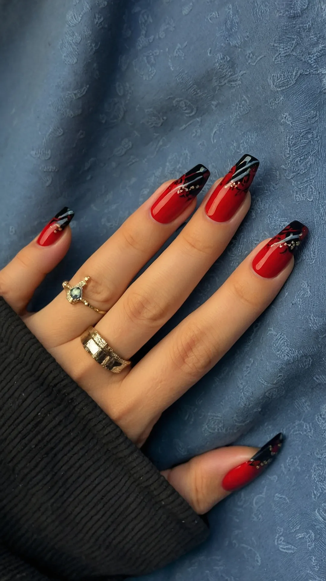 Scarlet & Onyx: Fall's Fierce Flair: