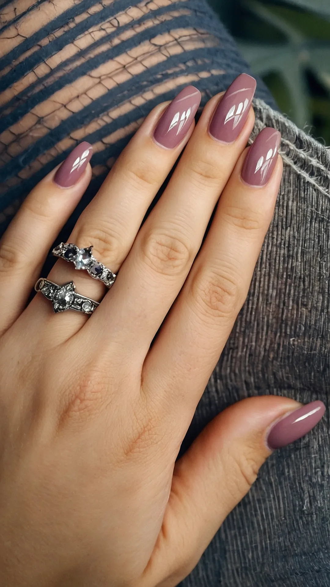 Gorgeous Fall Nail Colors to Try This Season