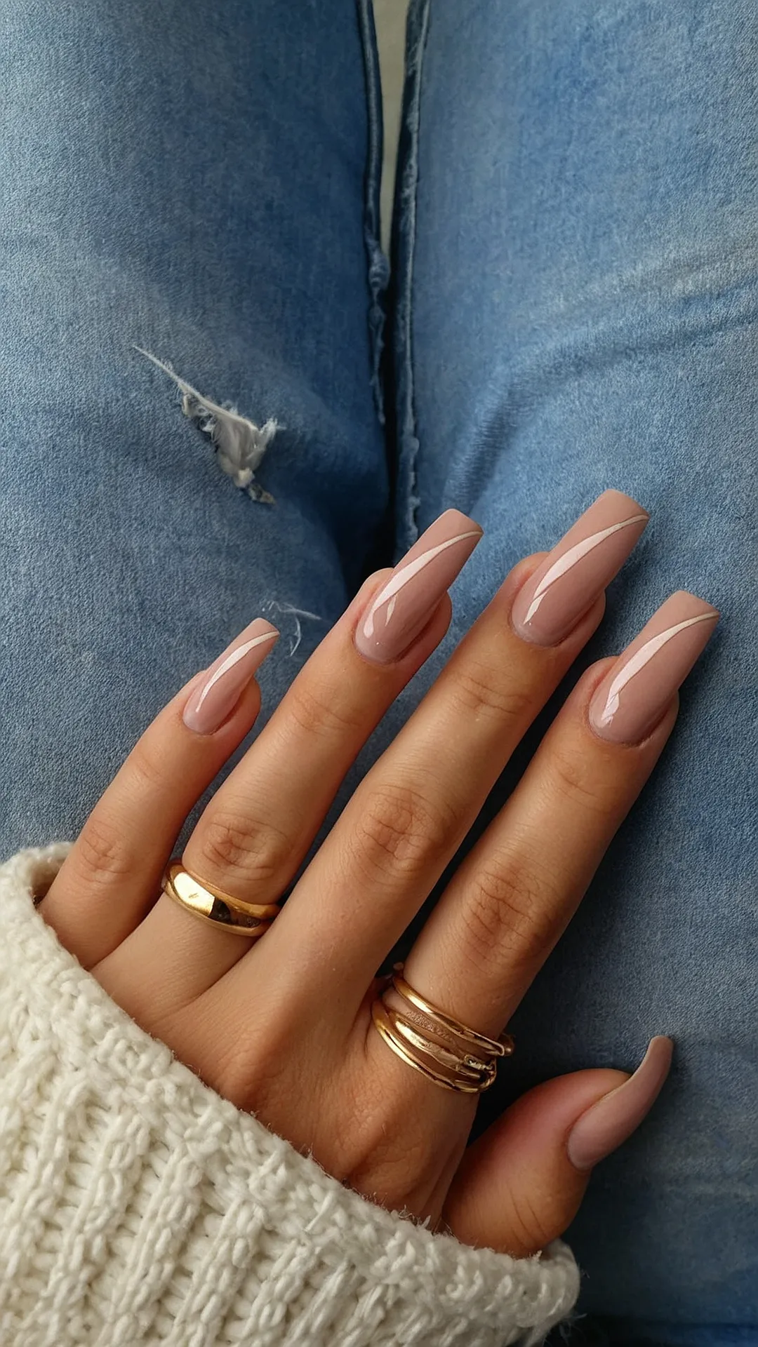 Long and Lean: The Nail Trend That's Totally Chic!: