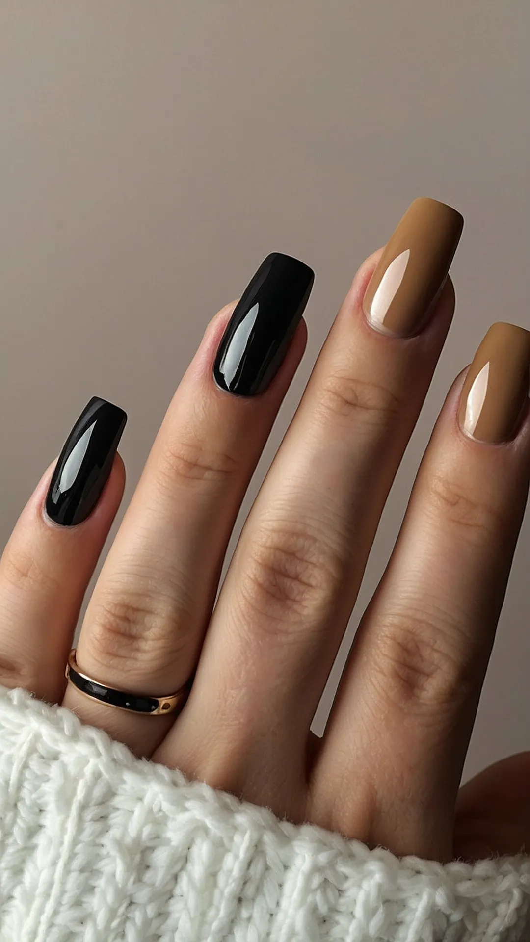 Black & Brown: Chic Nail Art That's Totally 