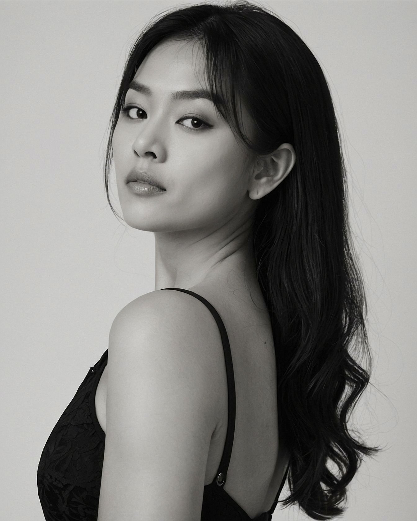 Side profile focus on delicate lace strap